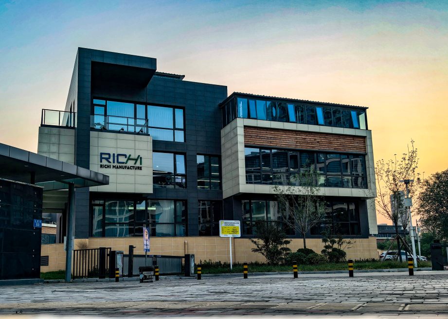 richi marketing and service center